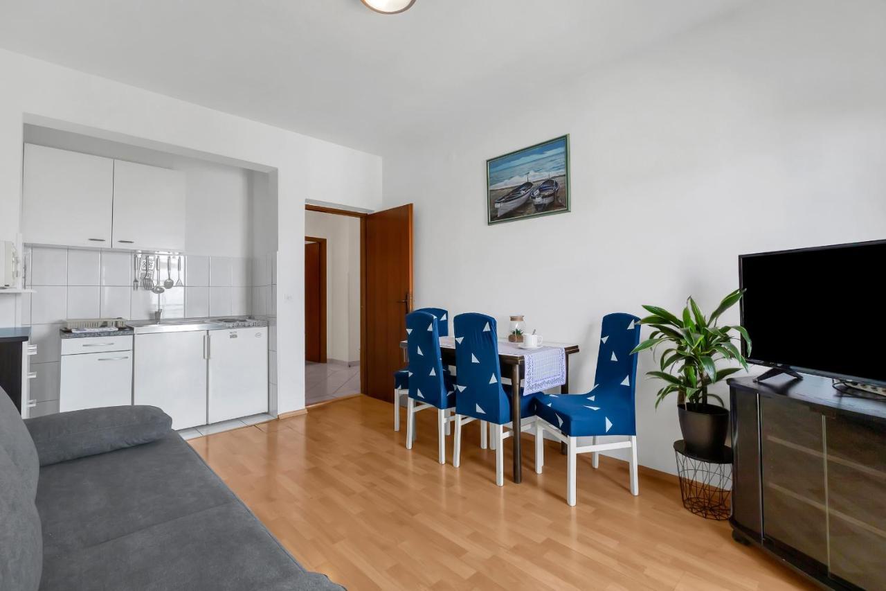 Family Apartments Leona Makarska Exteriör bild
