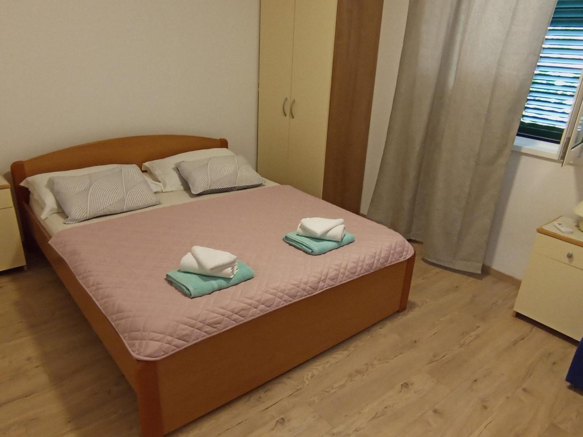 Family Apartments Leona Makarska Exteriör bild