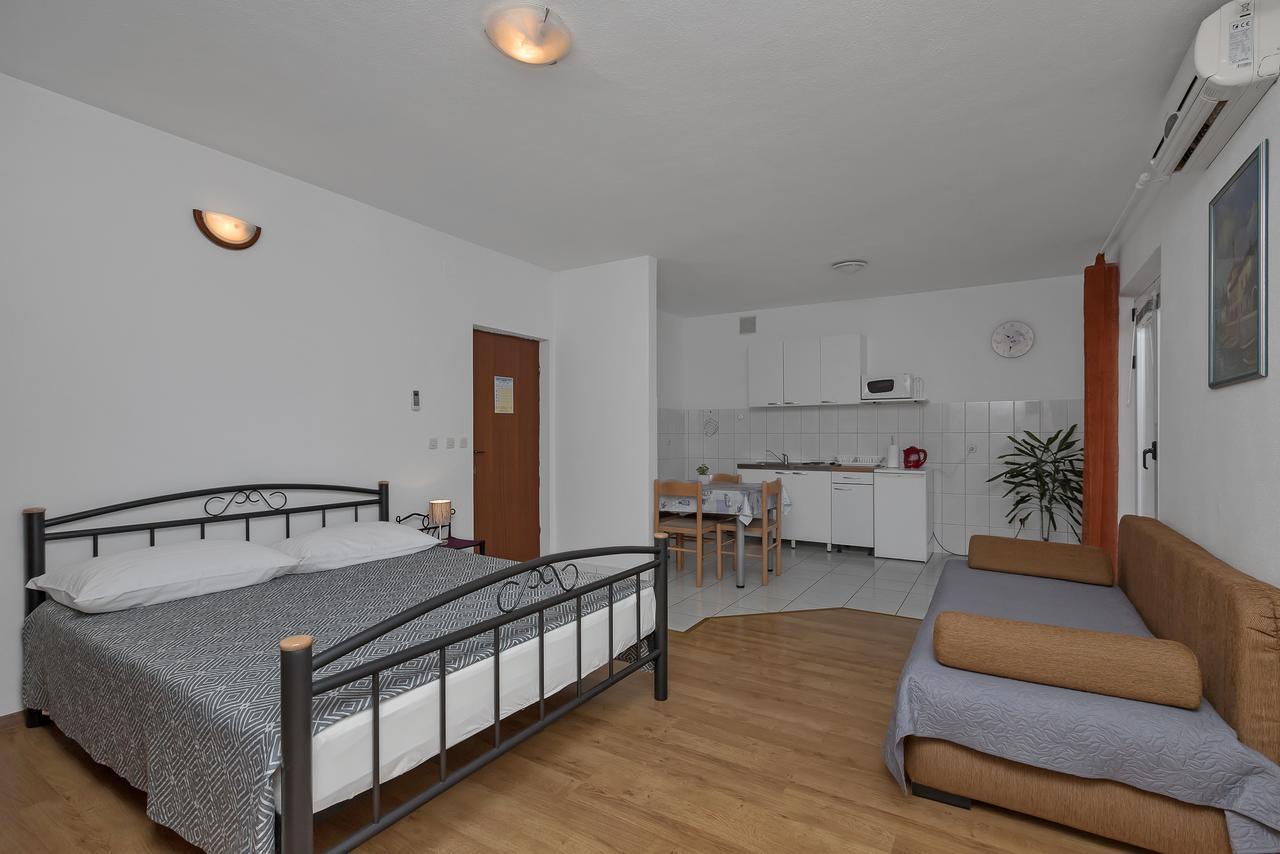 Apartmani Leona Makarska Exteriör bild