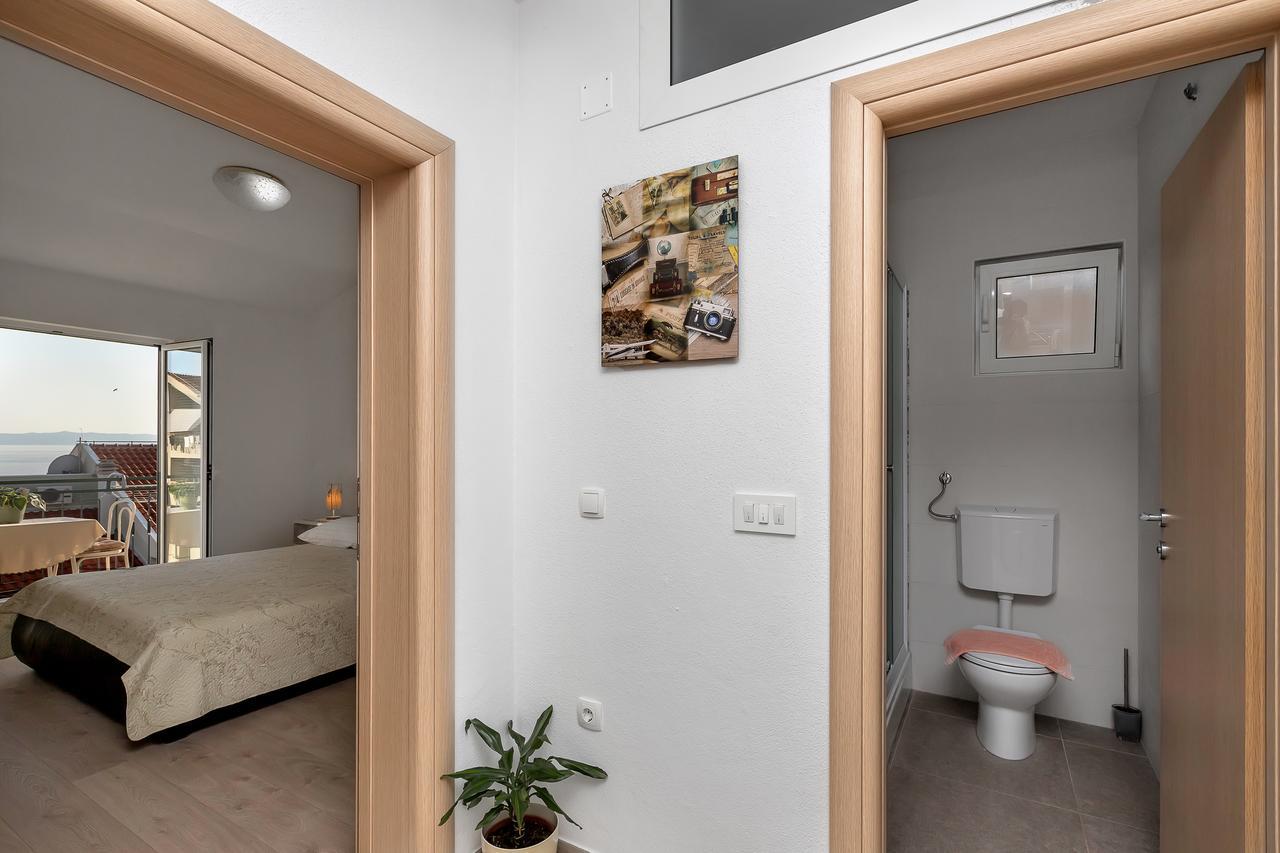 Family Apartments Leona Makarska Exteriör bild