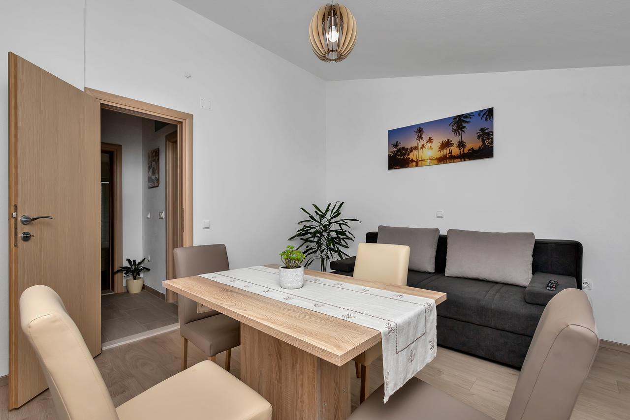 Apartmani Leona Makarska Exteriör bild