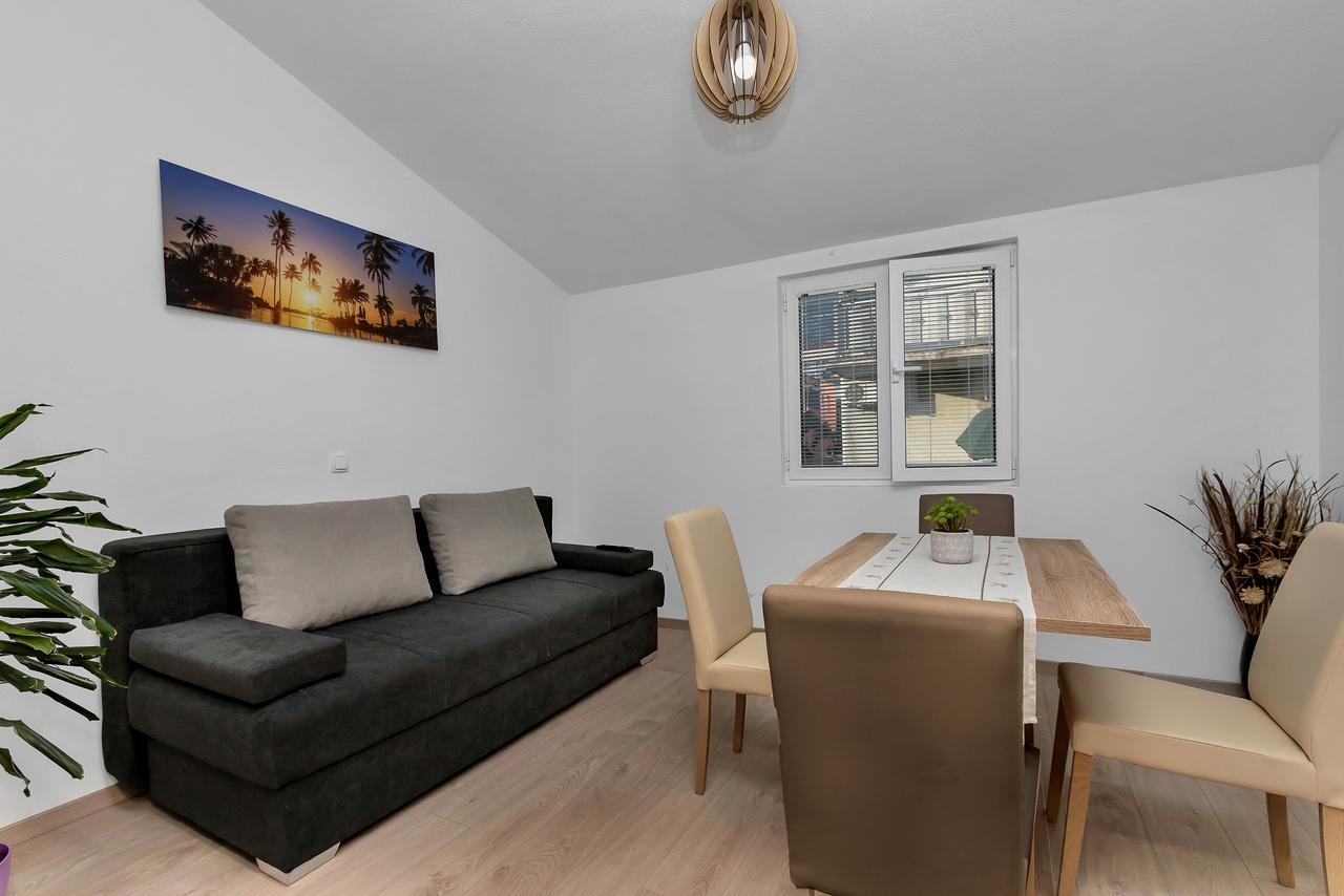 Apartmani Leona Makarska Exteriör bild