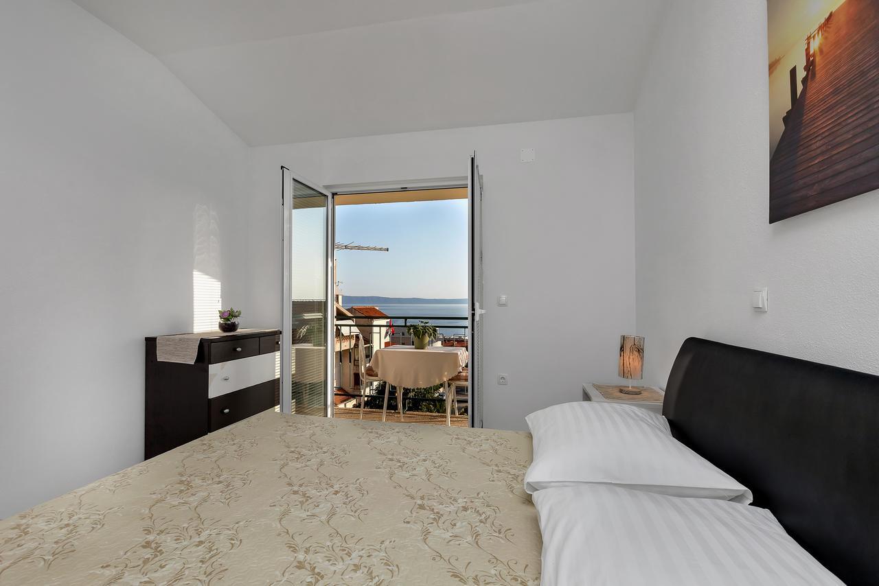 Family Apartments Leona Makarska Exteriör bild